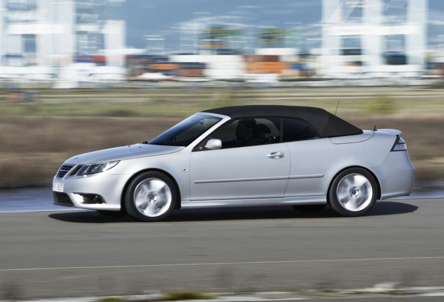  Saab 9-3 Convertible 2007 года  (фото 17 из 26)